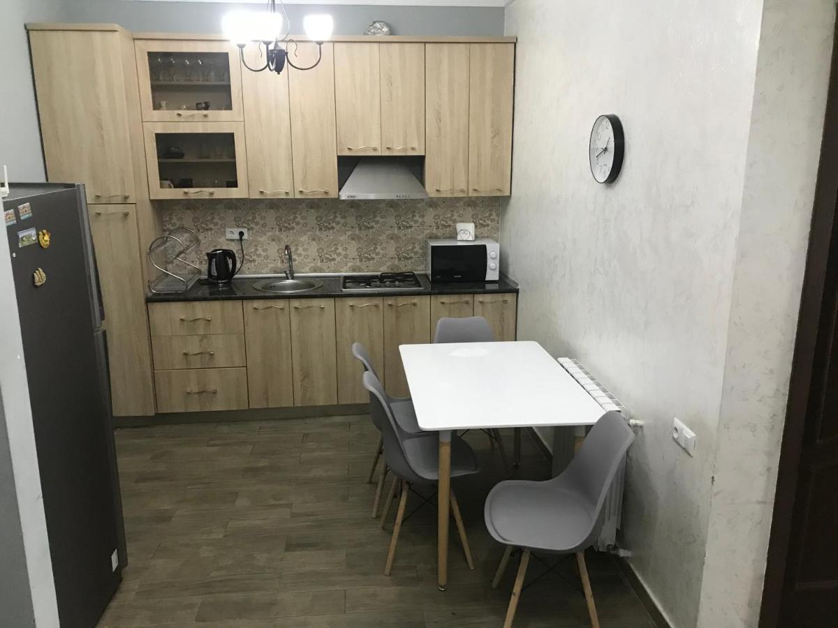 David Apt 1A Batum Dış mekan fotoğraf